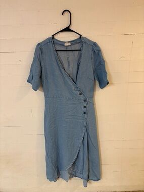 GAP Blue Chambray Wrap Dress Lyocell Button Front Size M